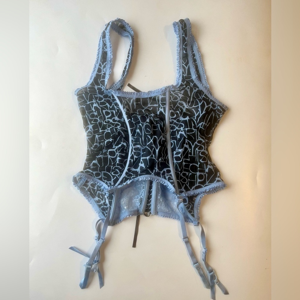 VINTAGE CASSANDRA INTIMATES LACE UP CORSET TOP - Picture 3 of 6
